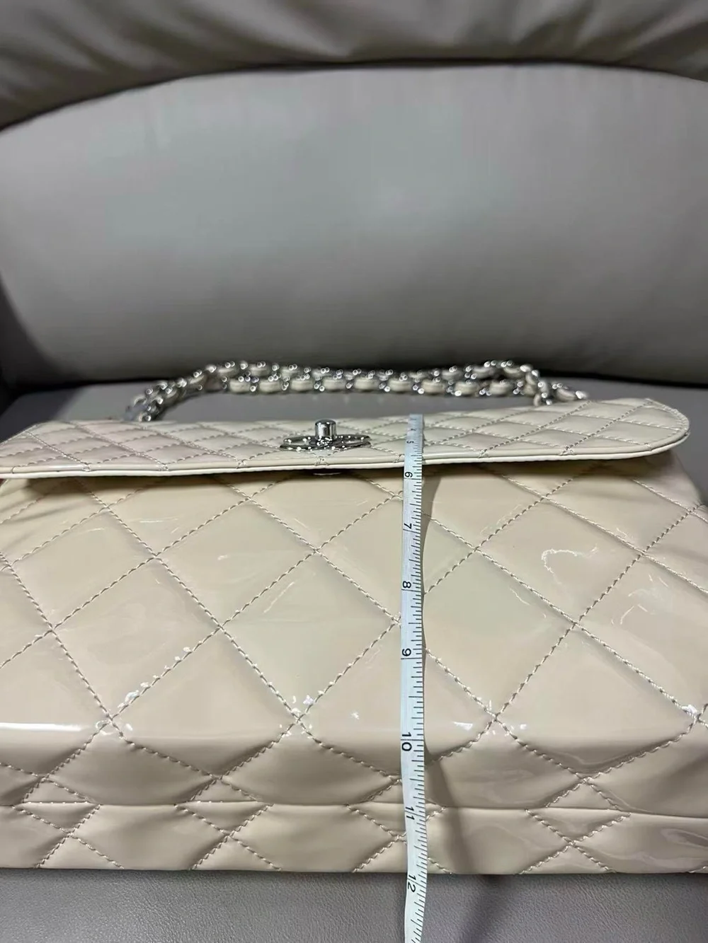 CHANEL Cream Quilted Patent Leather Shoulder Bag with Silver Chain